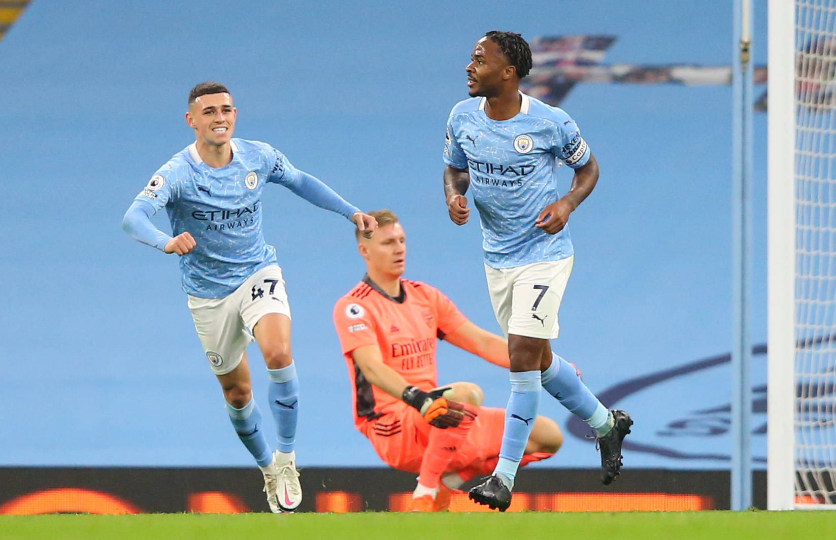 比赛中屡屡 比赛中屡屡